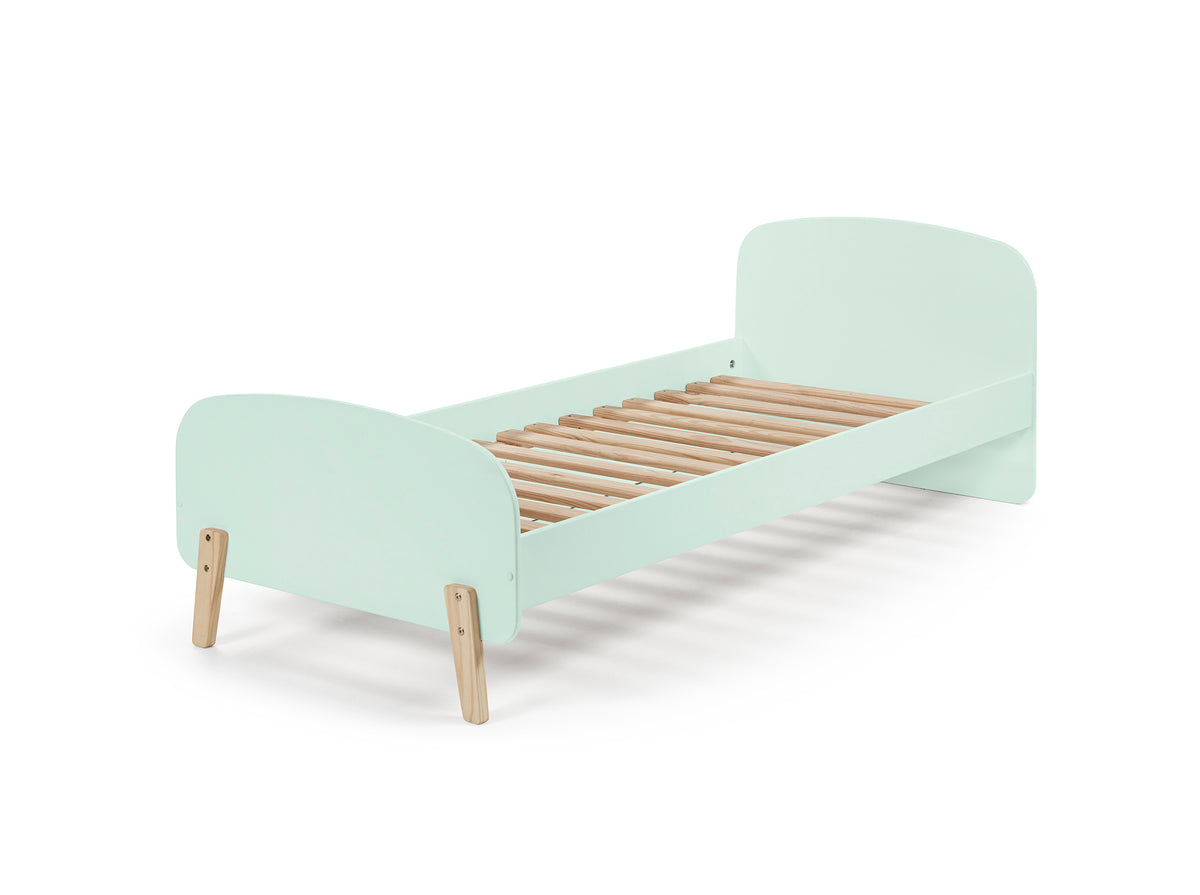 Cette combinaison KIDDY en vert menthe comprend un lit (90x200) avec table de chevet et barrière de sécurité.