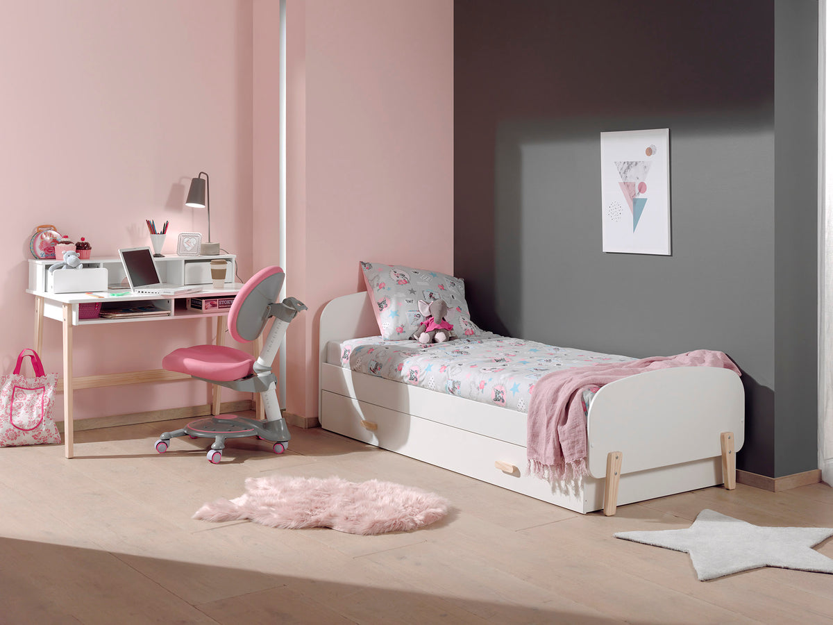 Cette combinaison KIDDY en blanc se compose d'un lit (90x200) avec lit gigogne et bureau assortis.